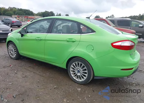 2015 Ford Fiesta Titanium z USA, uszkodzony, nr VIN 3FADP4CJ3FM105751